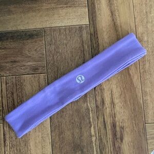 EUC- Lululemon hairband early 2000s